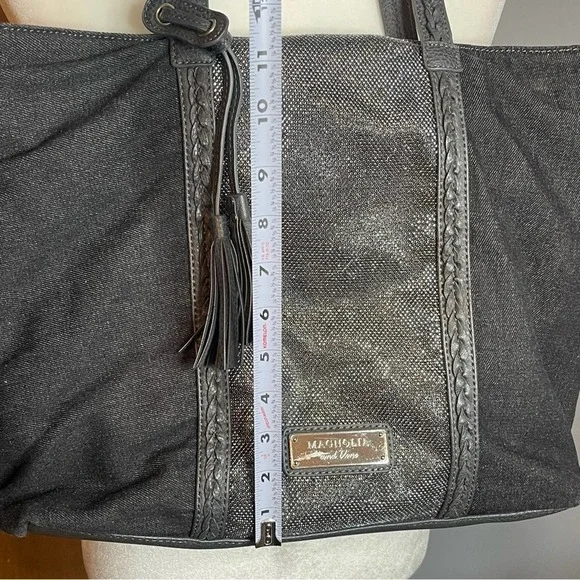 MAGNOLIA & VINE canvas and vegan leather tote - Picture 6 of 13